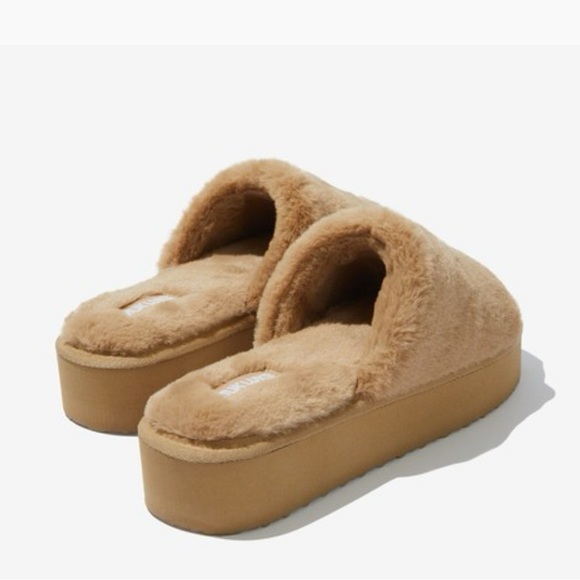 Musk Luks Kirstey Slide- Irish Cream - Picture 4 of 10